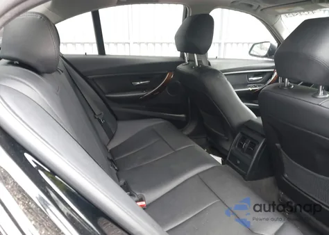 2015 BMW 328I xDrive z USA, uszkodzony, nr VIN WBA3B5C56FF959806